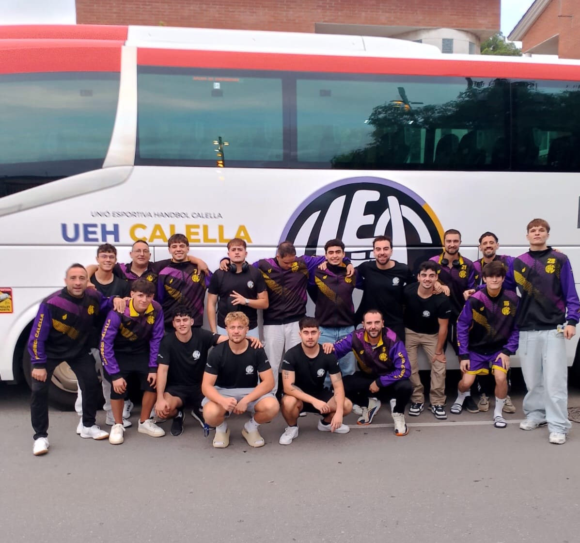 CHE. CASTELLDEFELS B vs UEHC B 25-24